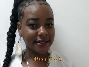 Miaa_Davis